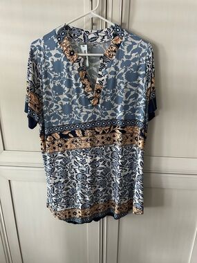 white birch Blue & Tan Floral Border V-Neck Tunic Top